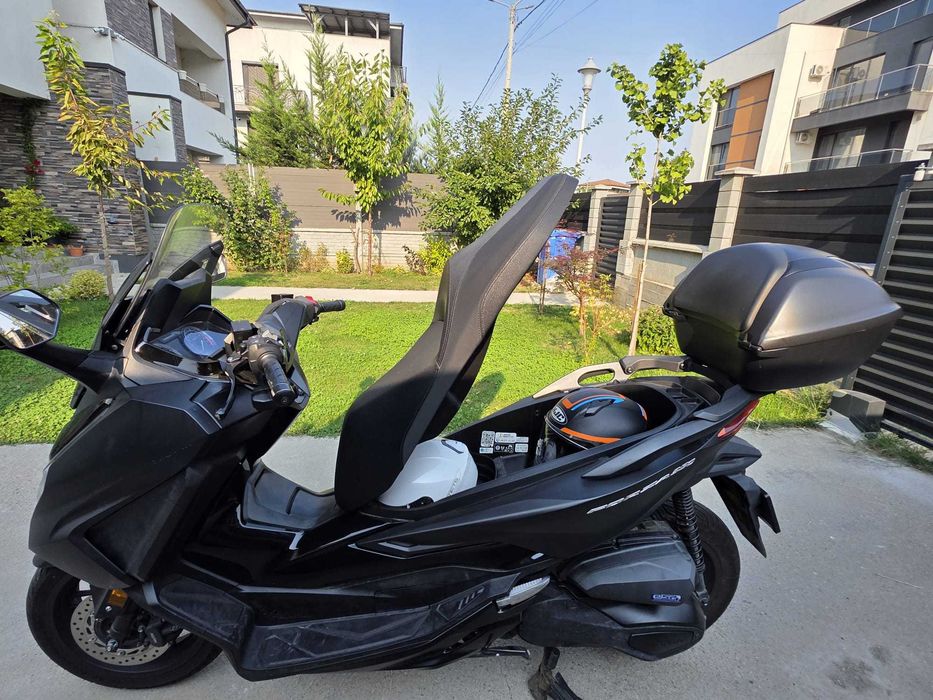 De vanzare Honda Forza 350 din 2023