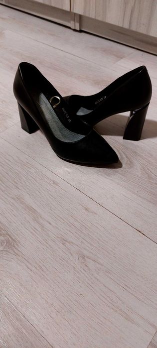 Дамски обувки на ток