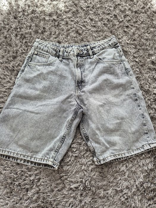 H&M  grey shorts