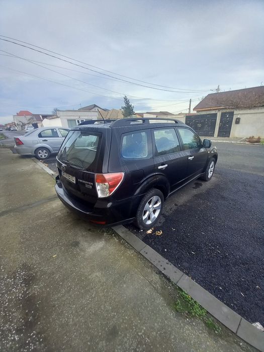 Vând urgent subaru forester 2.0d 2011 full