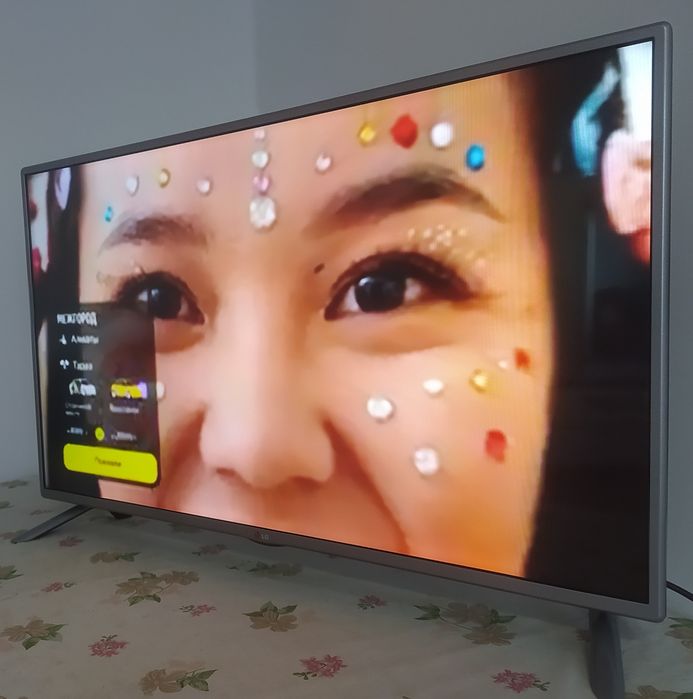 Большой смарт телевизор LG