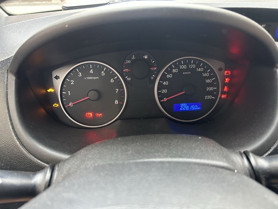 HYUNDAI i20 0 — imagine 4