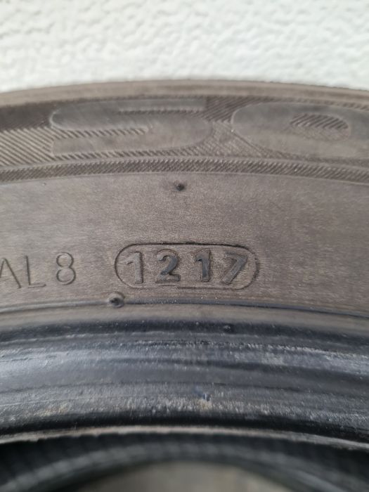 Всесезонни гуми 2 броя KUMHO Solus KH25 205 55 R17 дот 1217