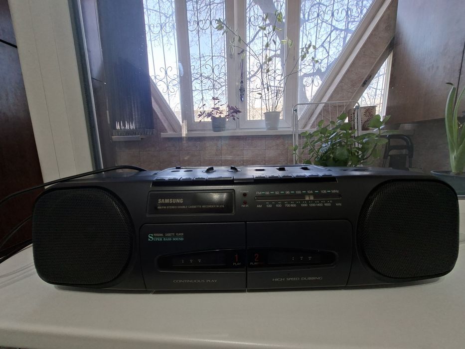 Магнитофон продам