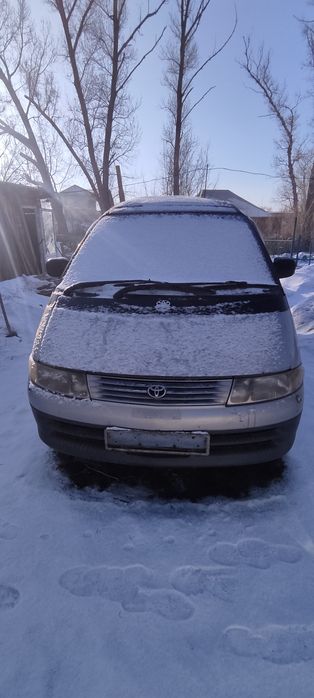 Тойота емина люсида