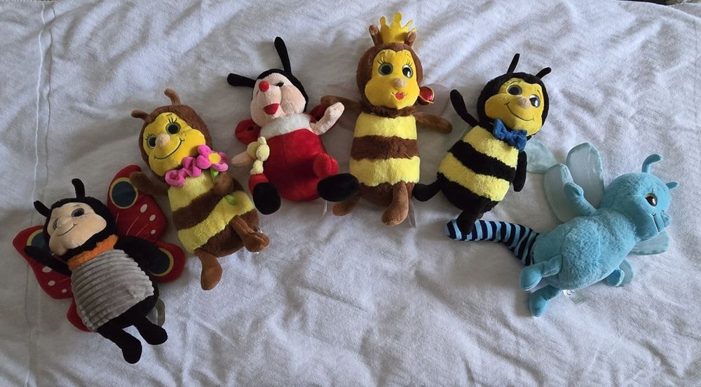 Set jucării pluș insecte (albinuțe, buburuze etc.) – 6 buc