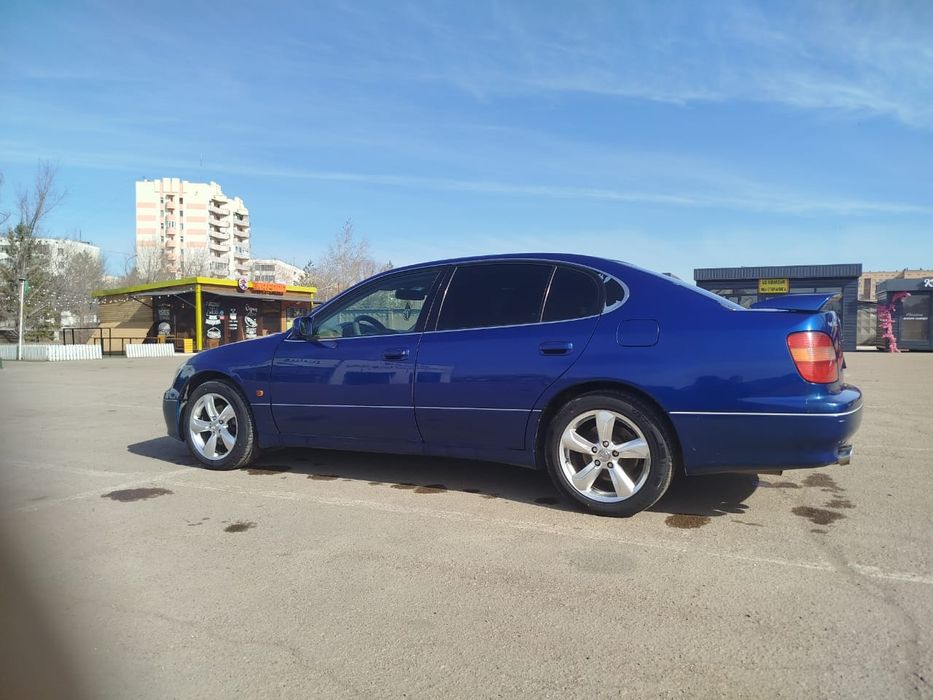 Продам машину GS300
