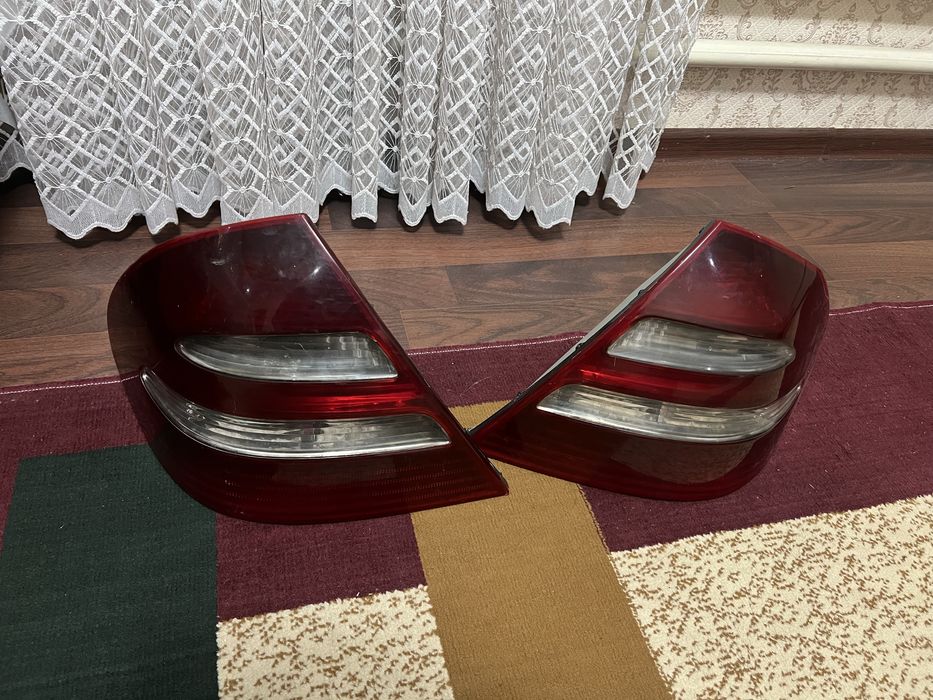 Мерседес 211 до рест