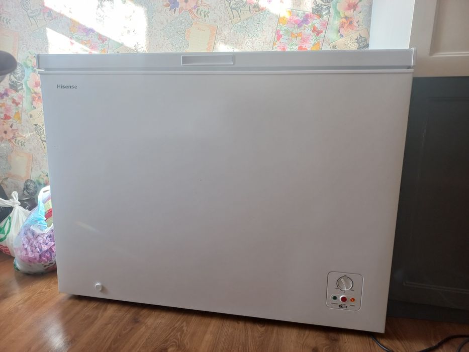 Морозильник  Hisense