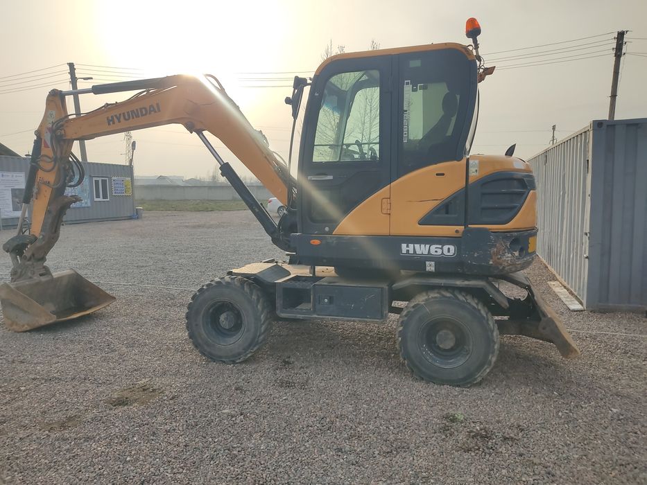 Hyundai HW60 mini