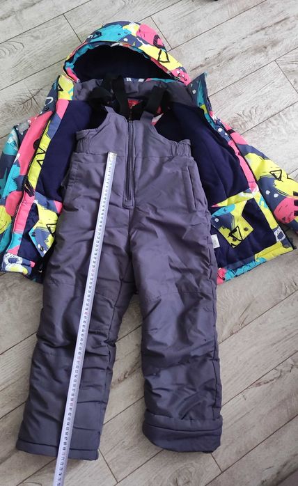 Зимняя куртка с полукомбинезоном на девочку