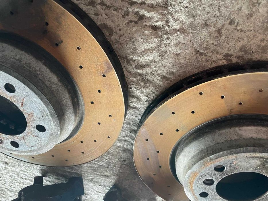 Предни апарати и дискове 335d 348мм BMW E90/E91/E92