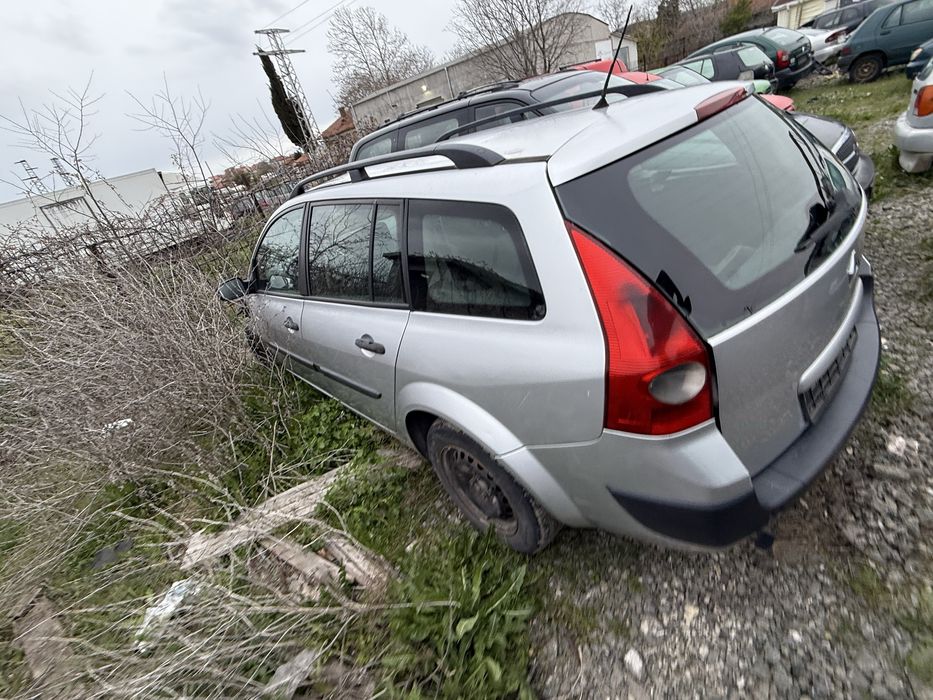 Продавам Renault Megane 1.9 dci 130 коня НА ЧАСТИ