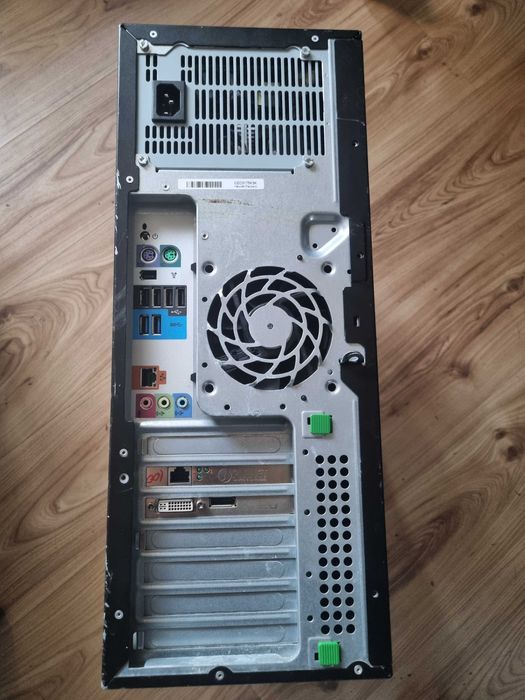 vand calculator workstation Hp Z420..Xeon E5-1603..quad core..24 Gb