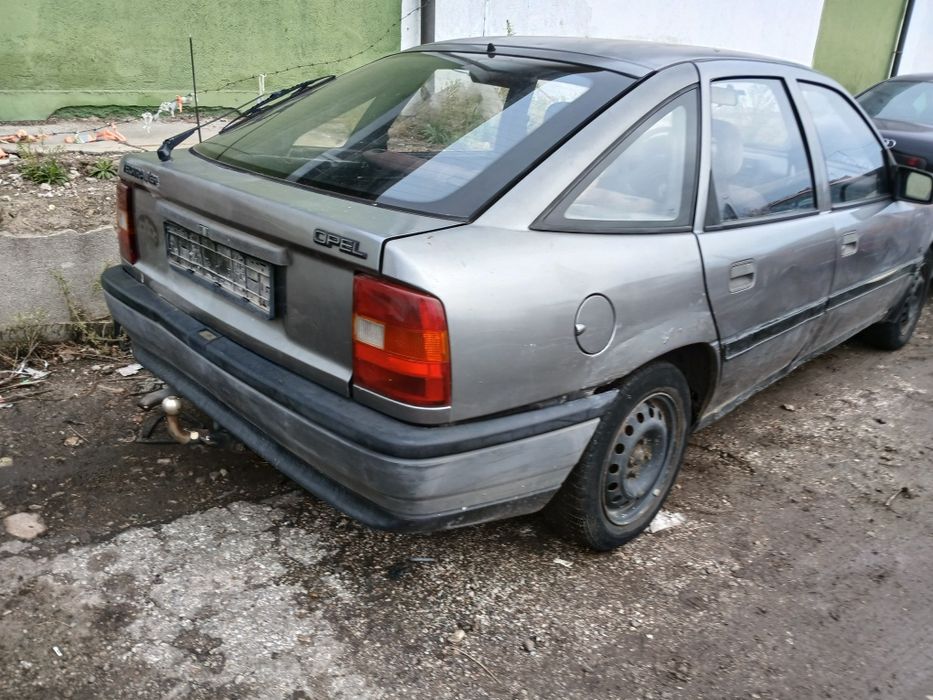 Opel vectra 1.6i 1992