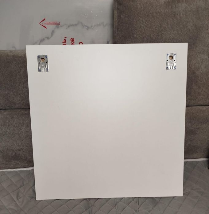 Продам зеркало. Новое . Размер 70* 70