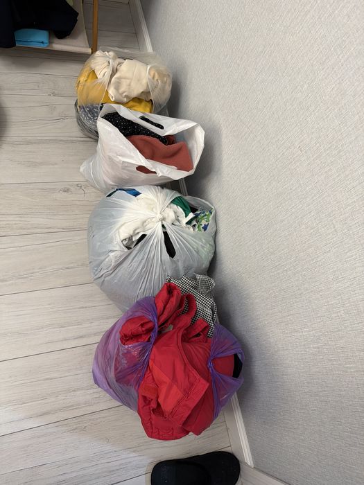 Отдам даром вещи нуждающимся