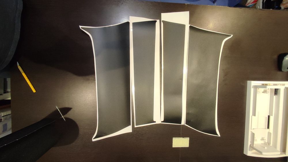 Set autocolant stâlpi/montanți Dacia Dokker