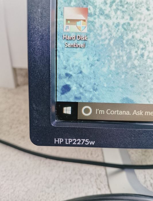 Monitor HP LP2275W 22" perfect funcțional rotativ