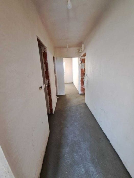 Продава се Тристаен апартамент в Варна, Автогара - 101 кв.м за 1529 €/кв.м - Снимка #11