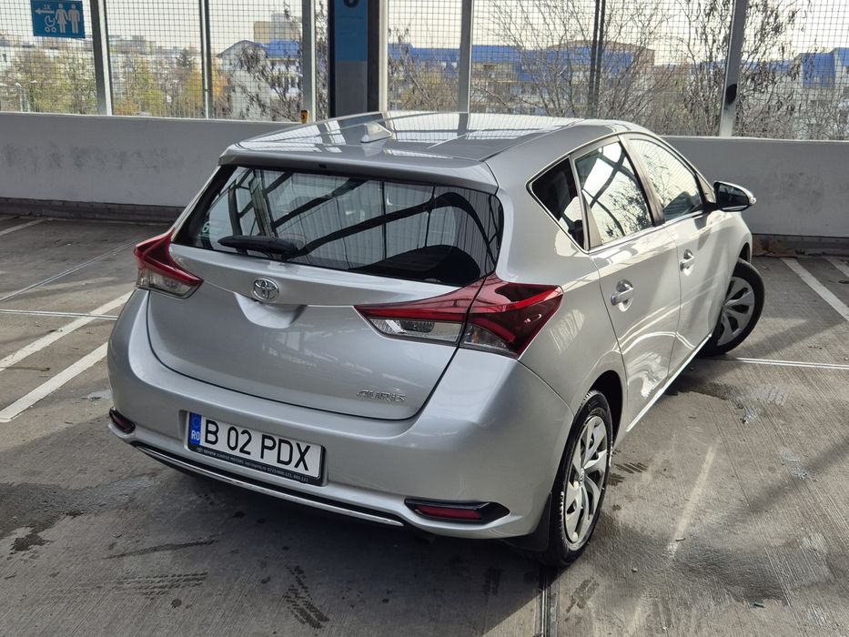 Toyota Auris 2017 euro 6  benzina automata