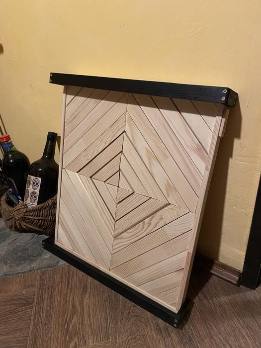 Поднос, който впечатлява – артистична ръчна изработка