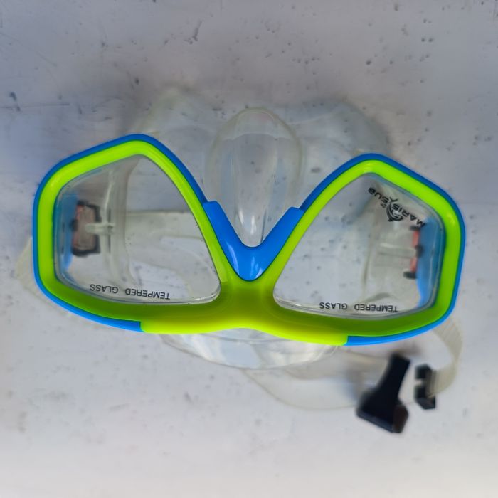 Ochelari scufundari sticla