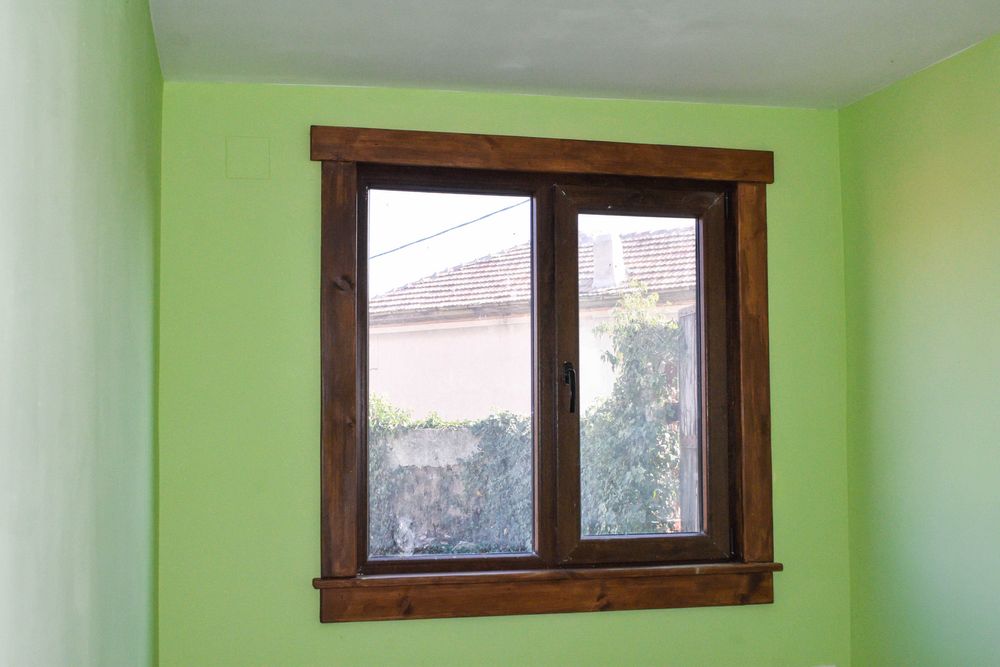 Шпакловка и боядисване