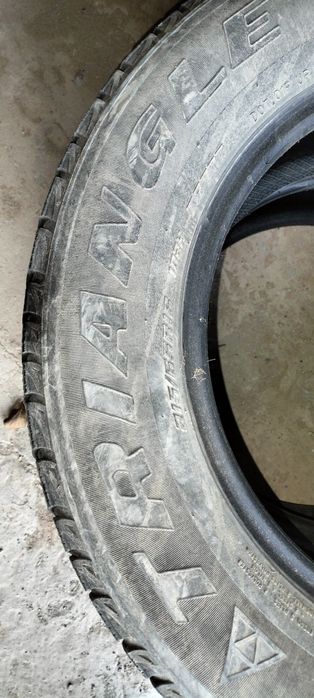 Зимние шины 215,65,16