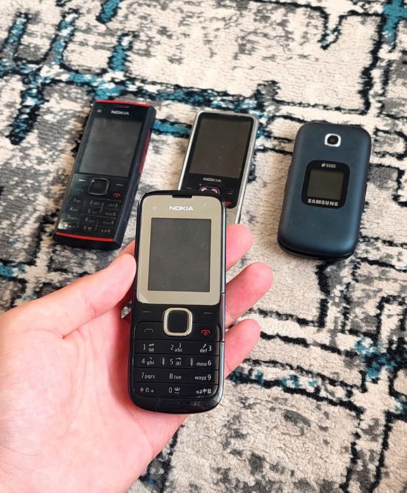 Nokia telefon sotiladi Retro madella