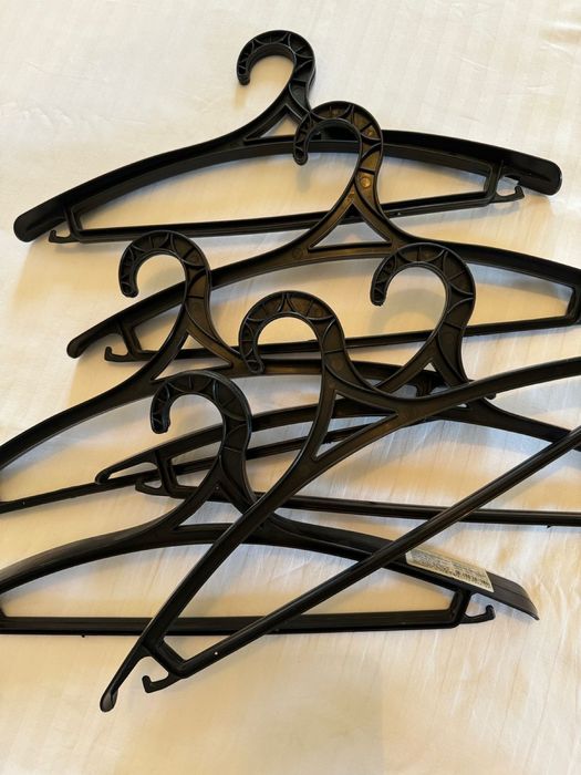 Россиские пластиковые вешалки