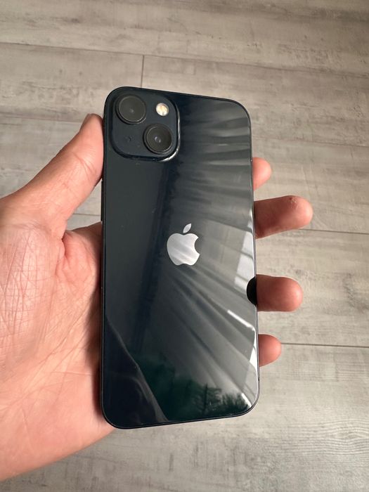 Продам iPhone 13 айфон 13