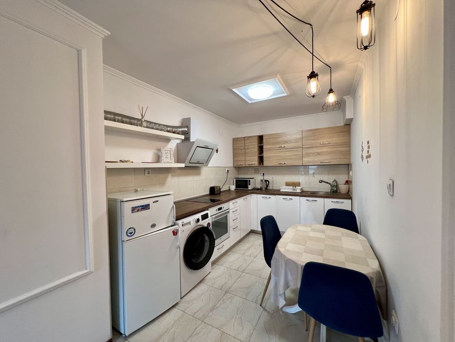 Продава се Тристаен апартамент в Банско - 82 кв.м за 1214 €/кв.м - Снимка #2