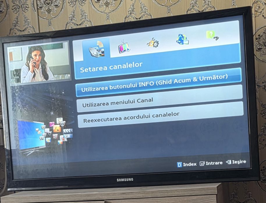 Vând televizor Samsung cu plasma, diagonala 100 cm