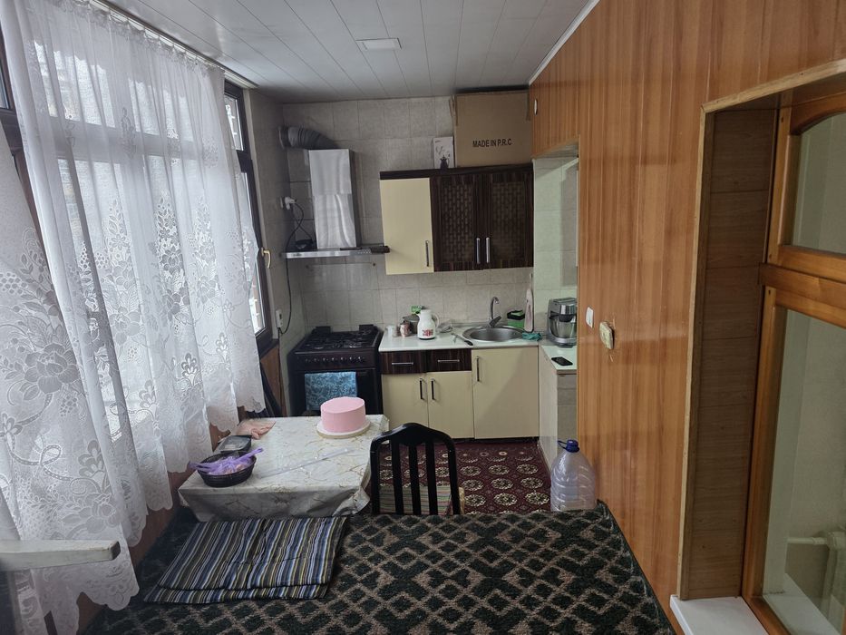 Продаётся 4 комнатная квартира на Юнус абаде, квартал 15