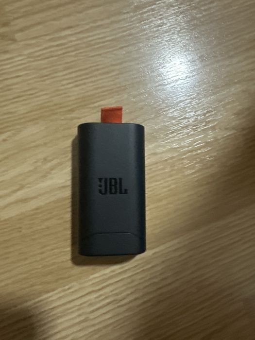 Jbl partybox 120 club cu doua baterii