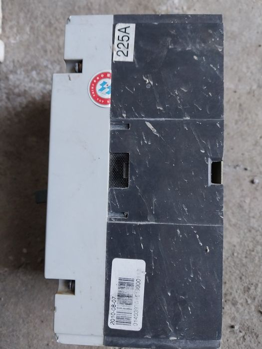 Электро товары. Автомат 400А 250А 225А