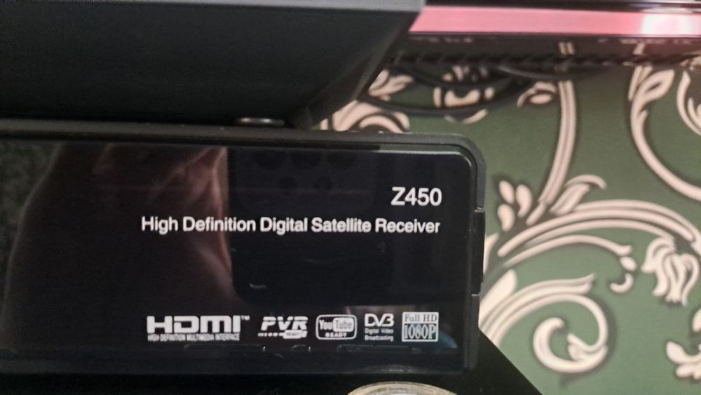 Продаётся тюнер Super Box Z450