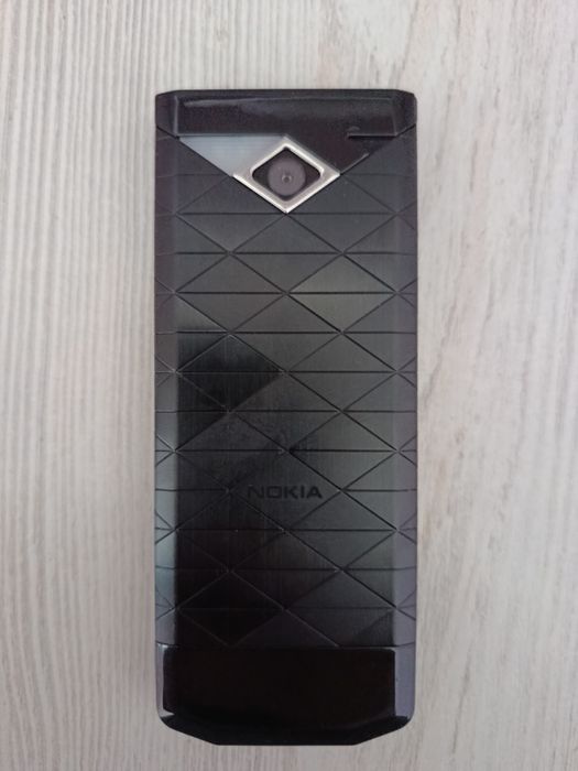 Nokia 7900 korpus rodnoy