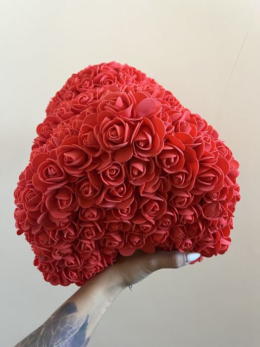 Мече от рози в червен цвят 38 см