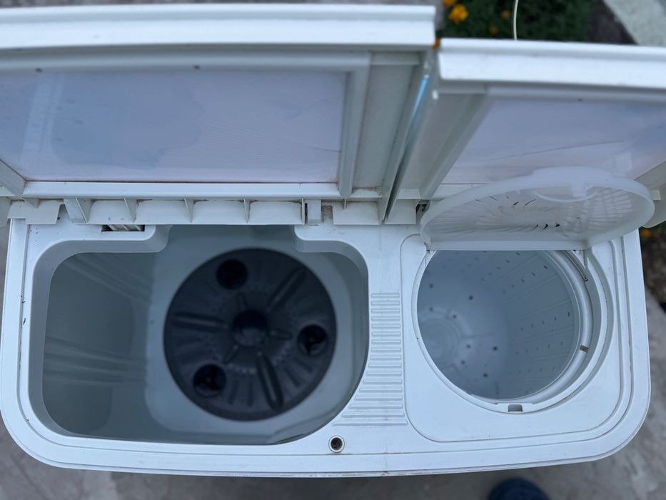Полуавтоматическая стиральная машина Shivaki TG60F