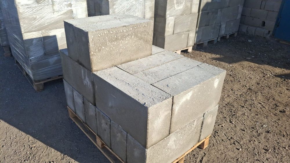 Продам кирпич газаблок размер 20х30х60