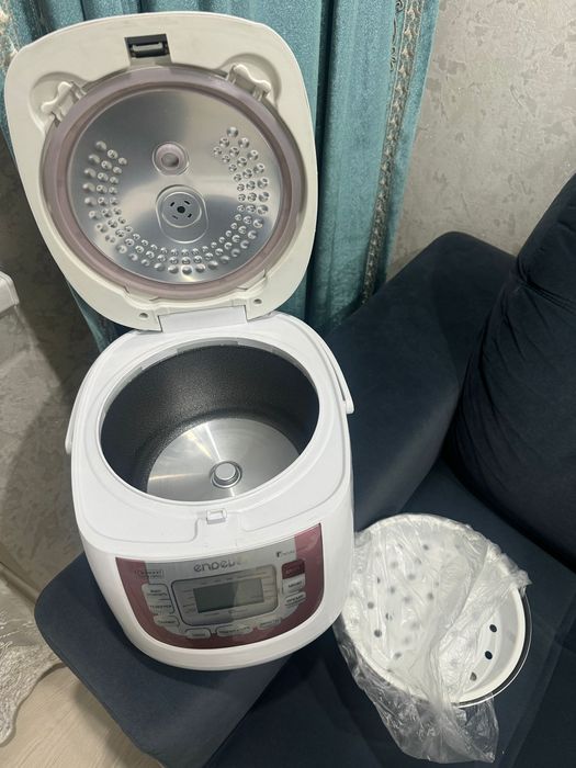 Мультиварка новая,пароварка