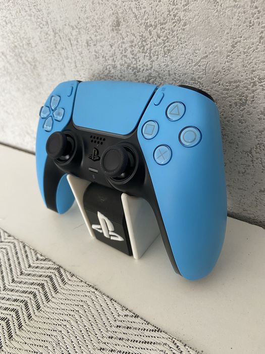 Конзола PlayStation 5 Disc Edition + FIFA 20