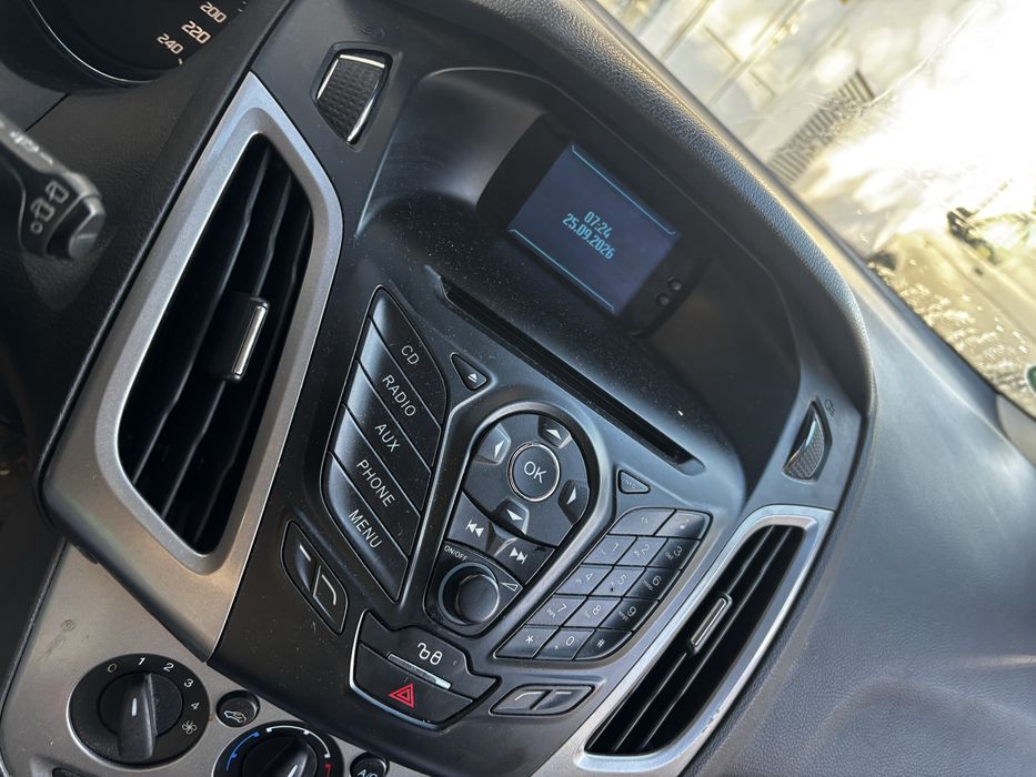 FORD Focus 2012 — imagine 5