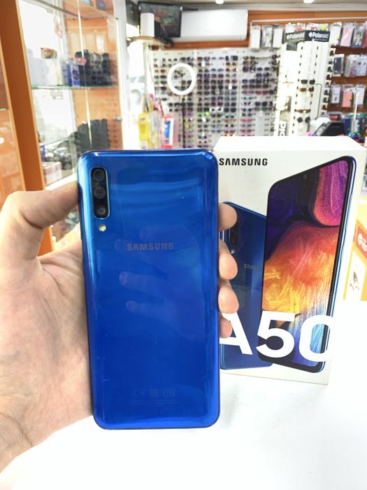 Samsung A50 128гб с коробкой