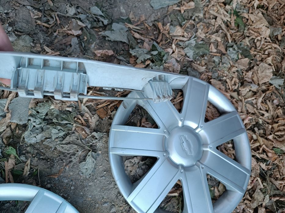 Продам колпаки 3шт