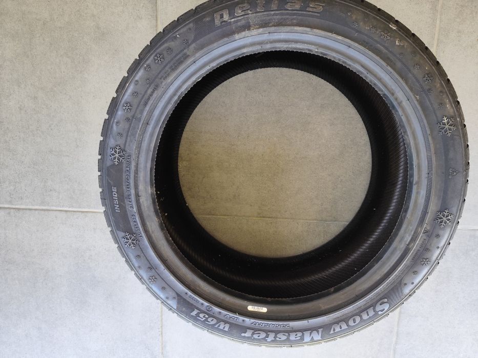 Vînd anvelopă de iarnă marca Petlas