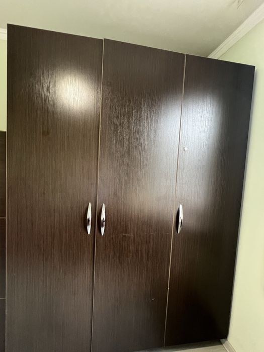 Шкаф вещевой в хорошем состоянии