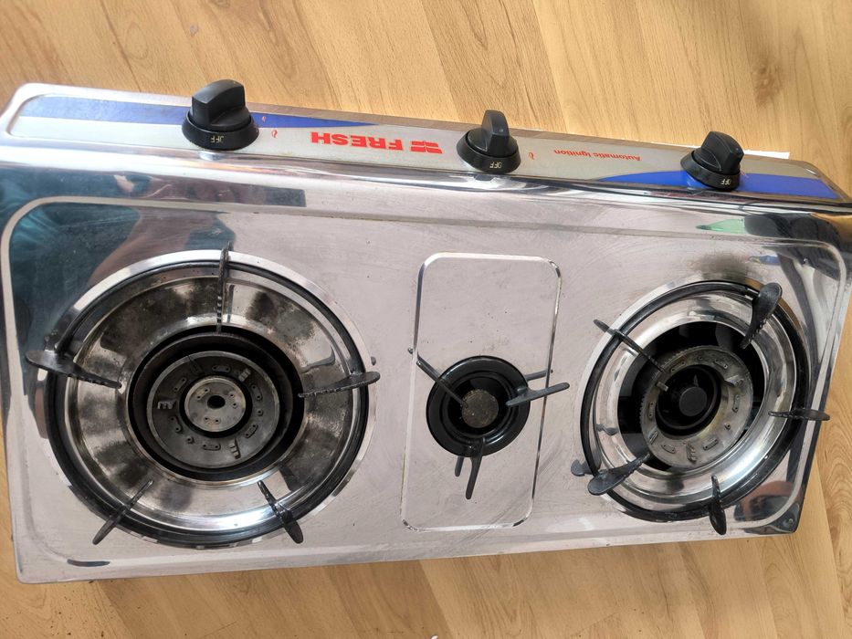 Голям газов котлон с три горелки и автоматично запалване